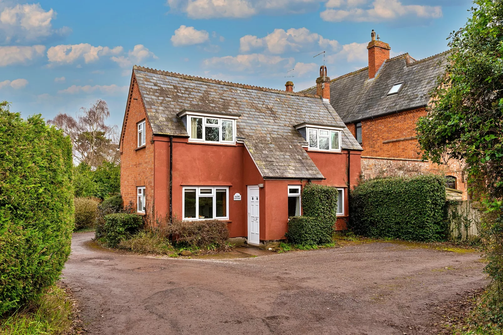 Glebe Cottage-Outdoor