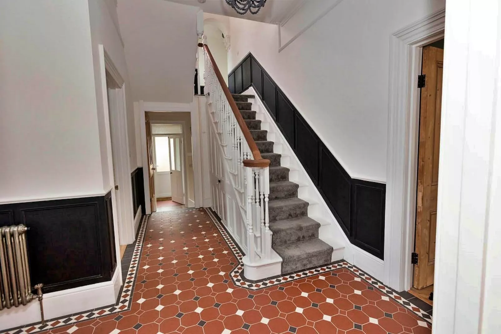 Portland House-Landing