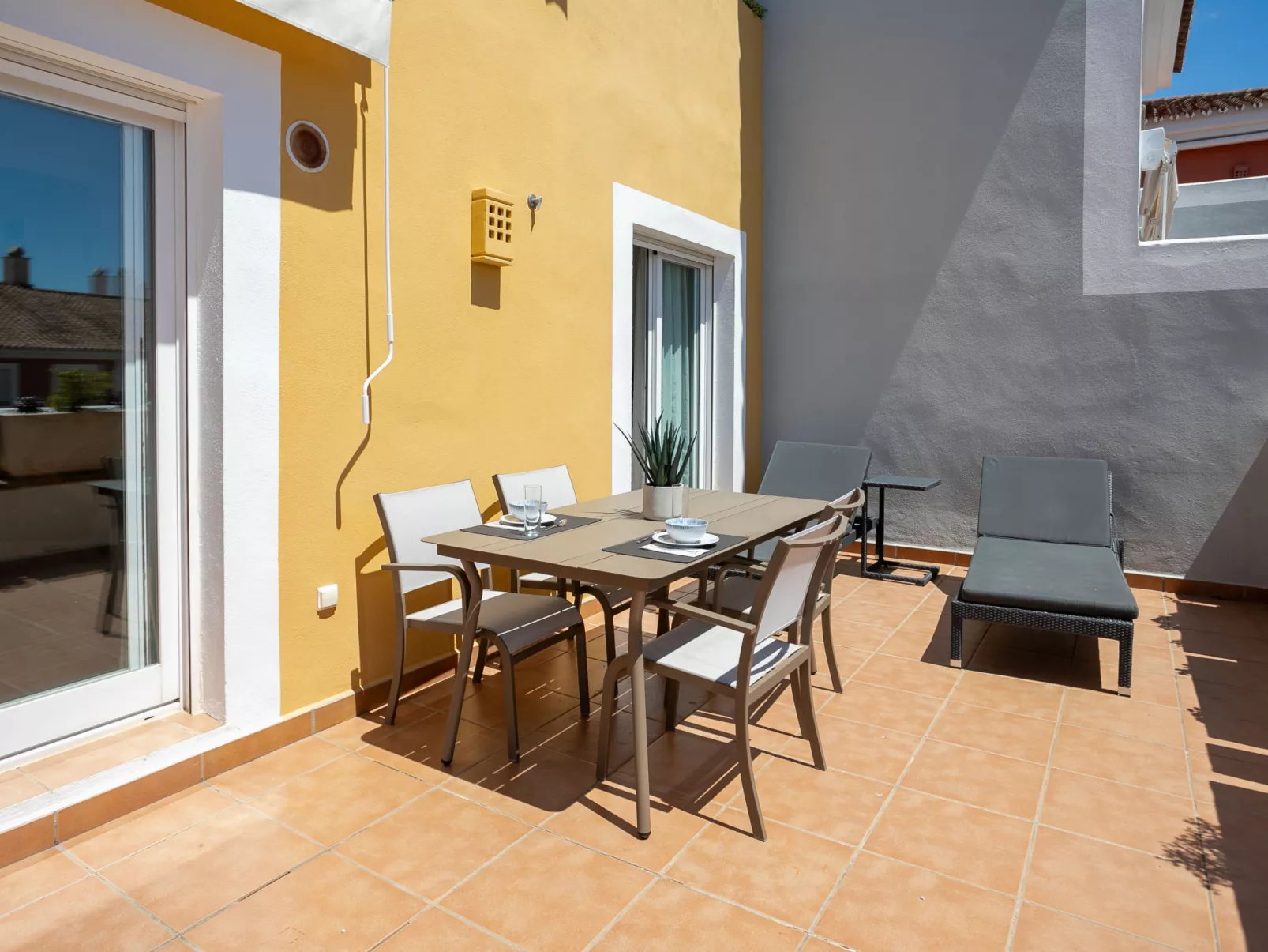 Cortijo del Mar-Outside