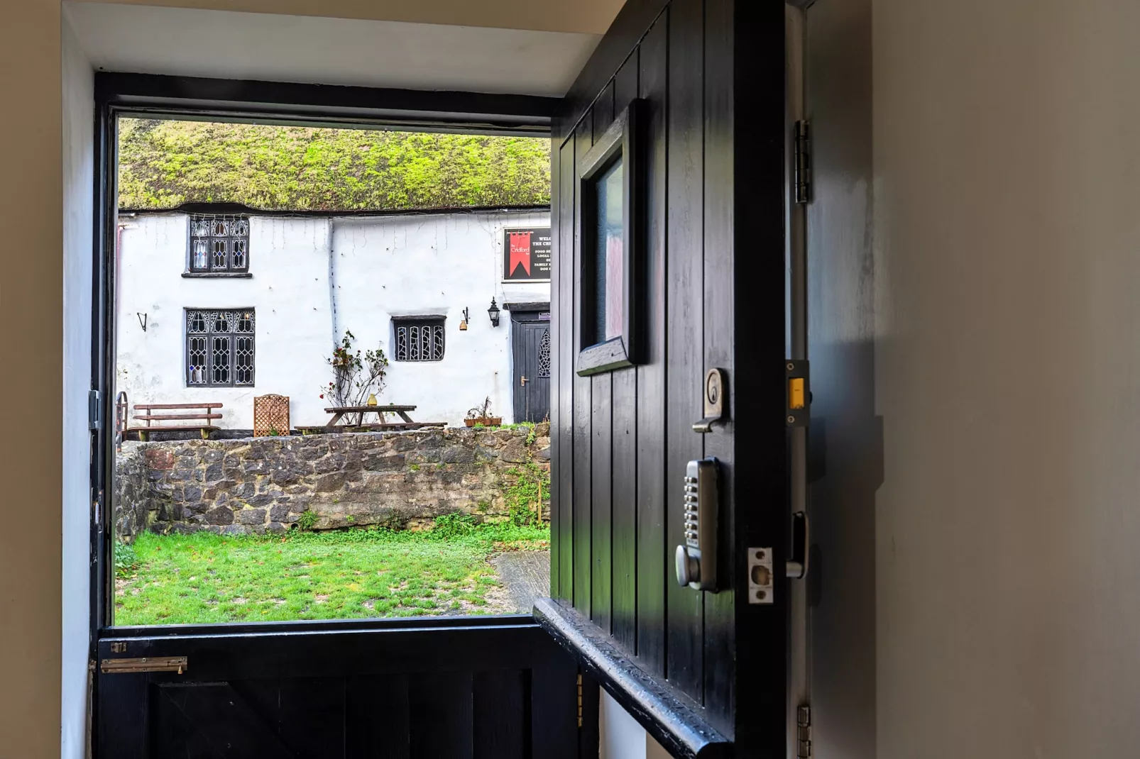 The Lodge at The Cridford Inn-Outdoor