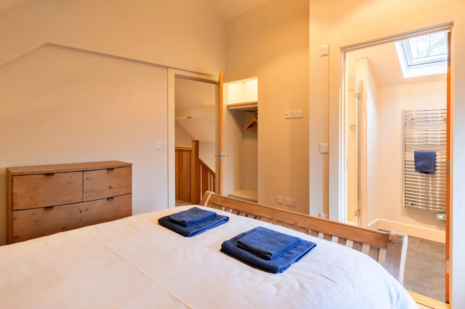 Oak Cottage-Bedroom