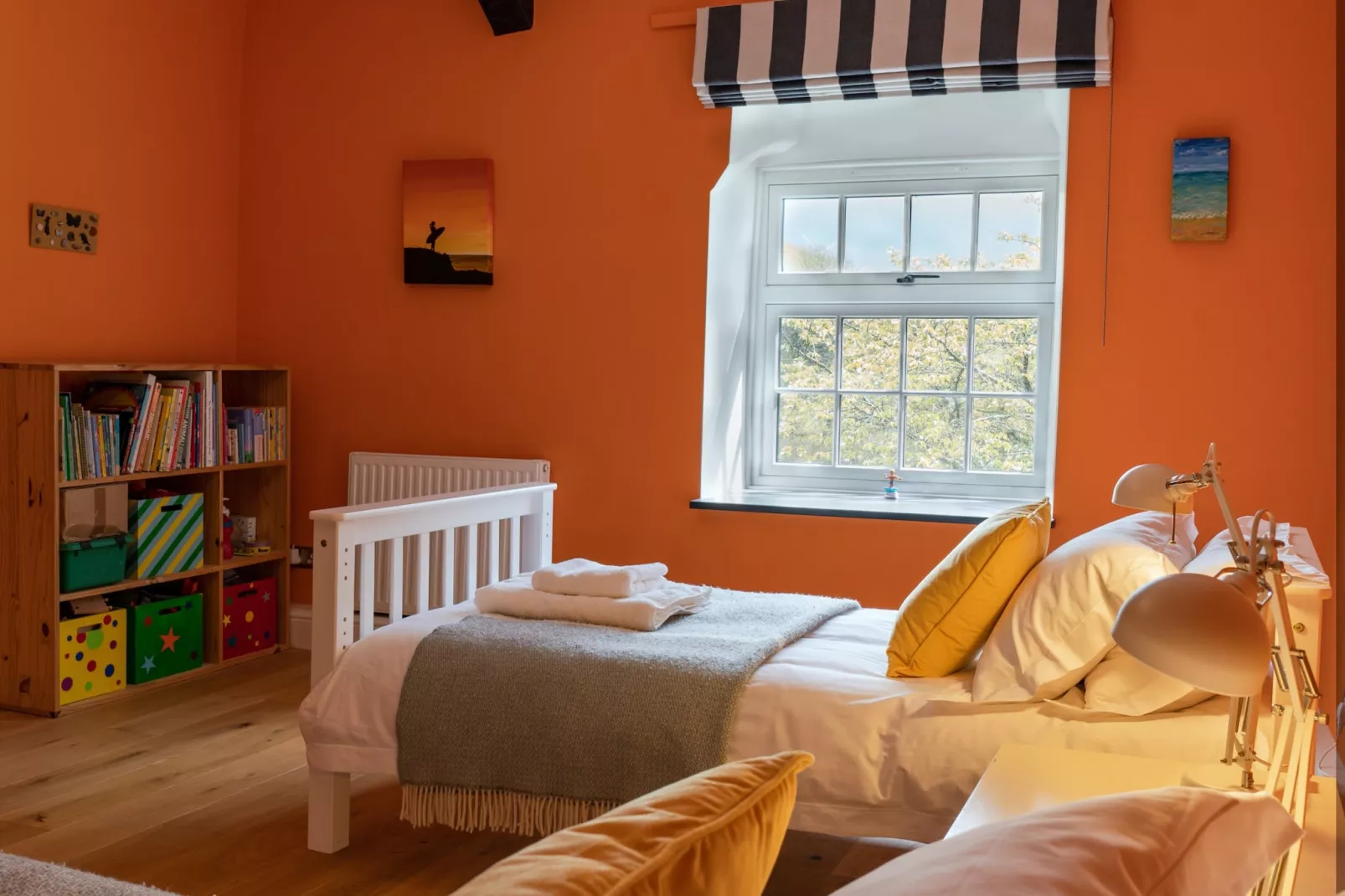 Lower Aylescott Farmhouse-Bedroom