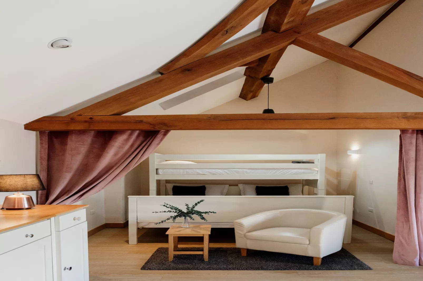The Welsh Barn-Bedroom