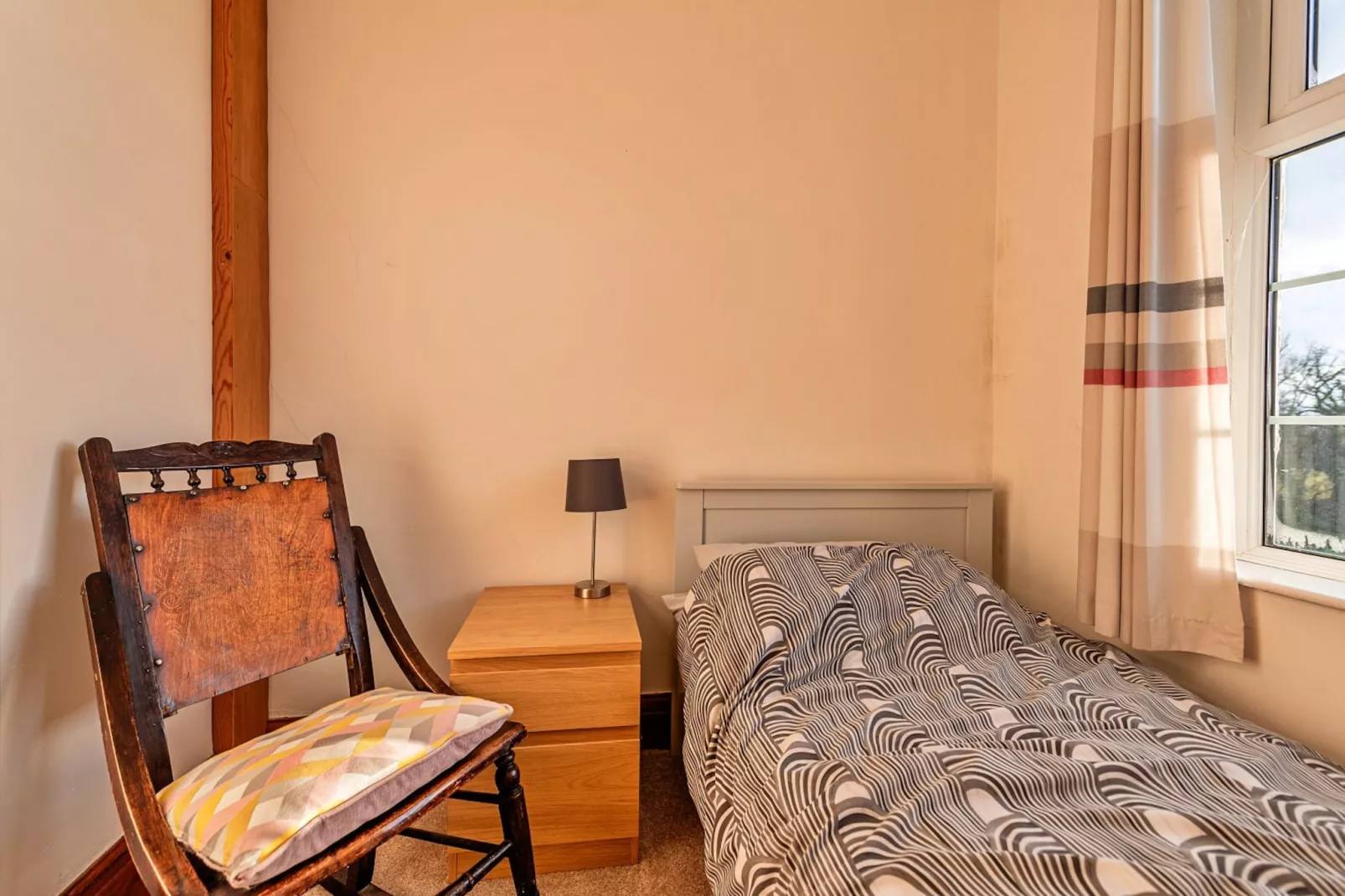 Ty Gwyn Hideaway-Bedroom
