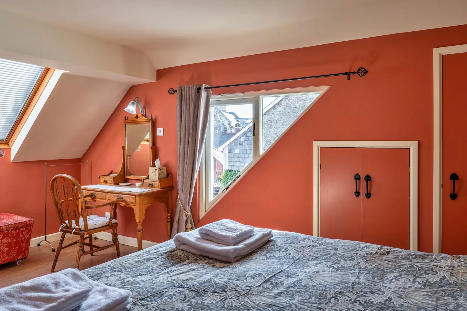 Cherry Tree Cottage-Bedroom