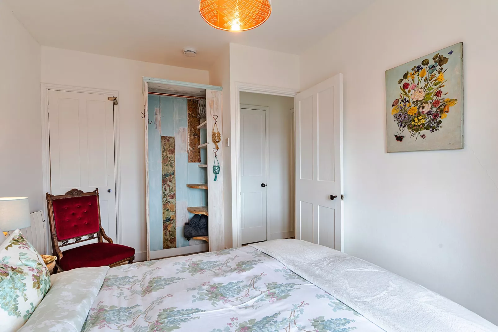 Cosy Mousehole Cottage with Sea Views-Bedroom