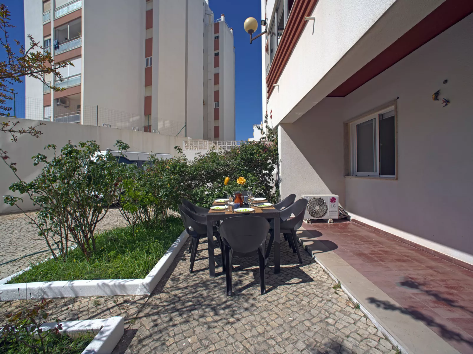 Roy's place-Dehors
