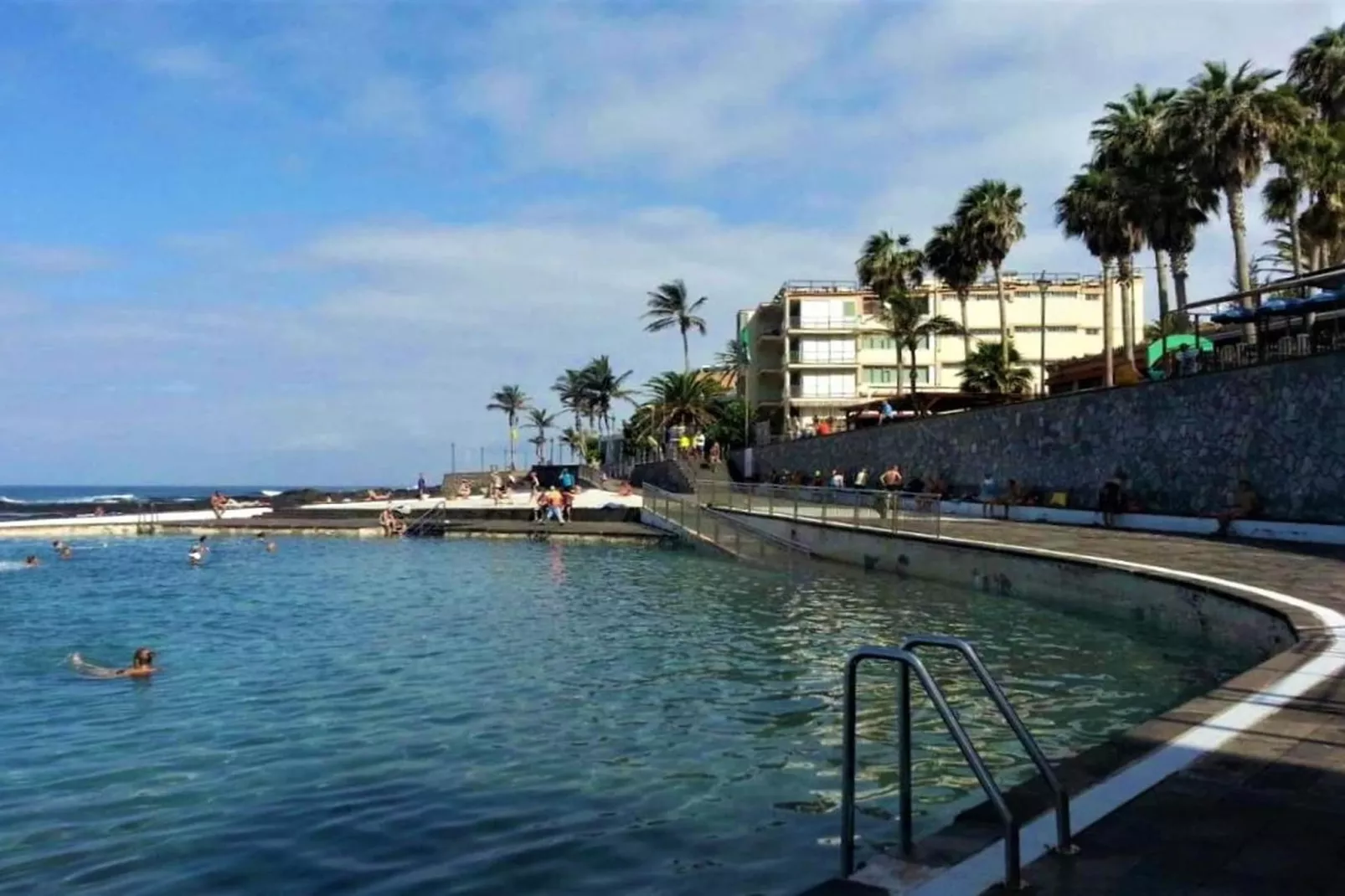 Apartamento en playa Las Carmenes-Areas summer 1km
