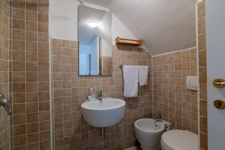 Il Pruno-Bathroom