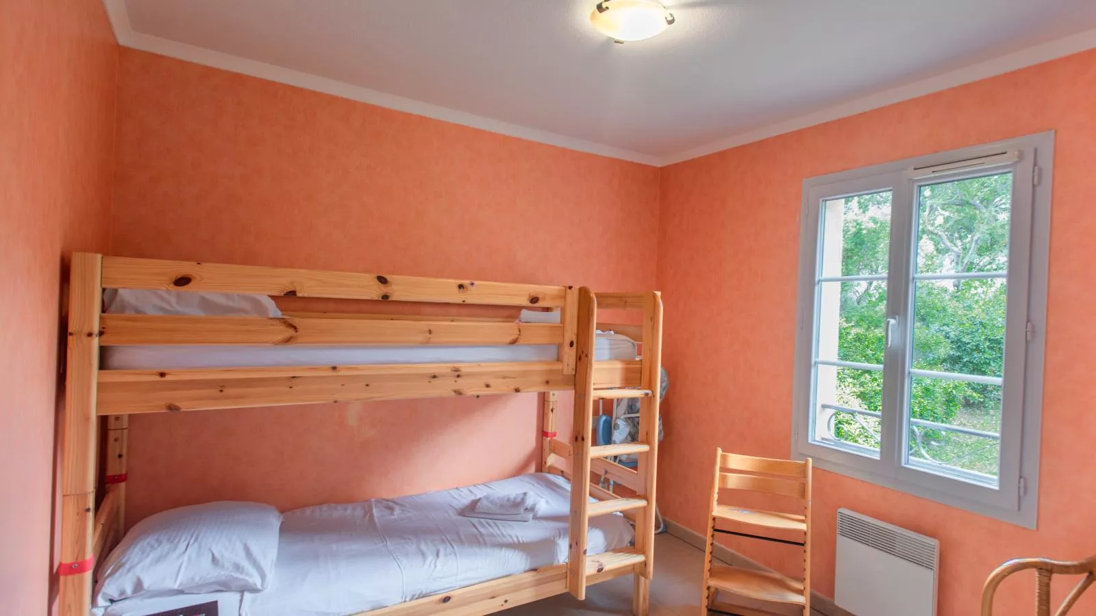 Les Collines-Bedroom