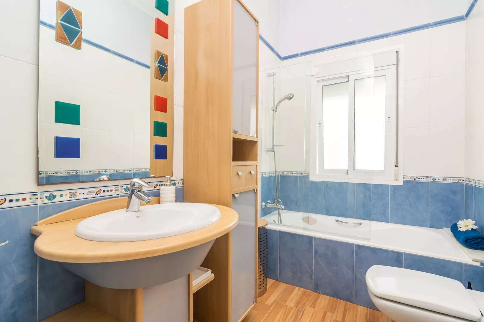 RomanÍ-Bathroom