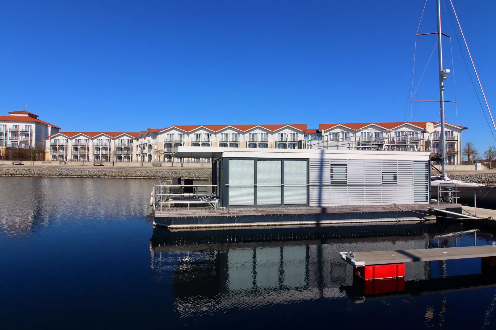 Hausboot Family & Friends LP2 / 4 Personen-View summer
