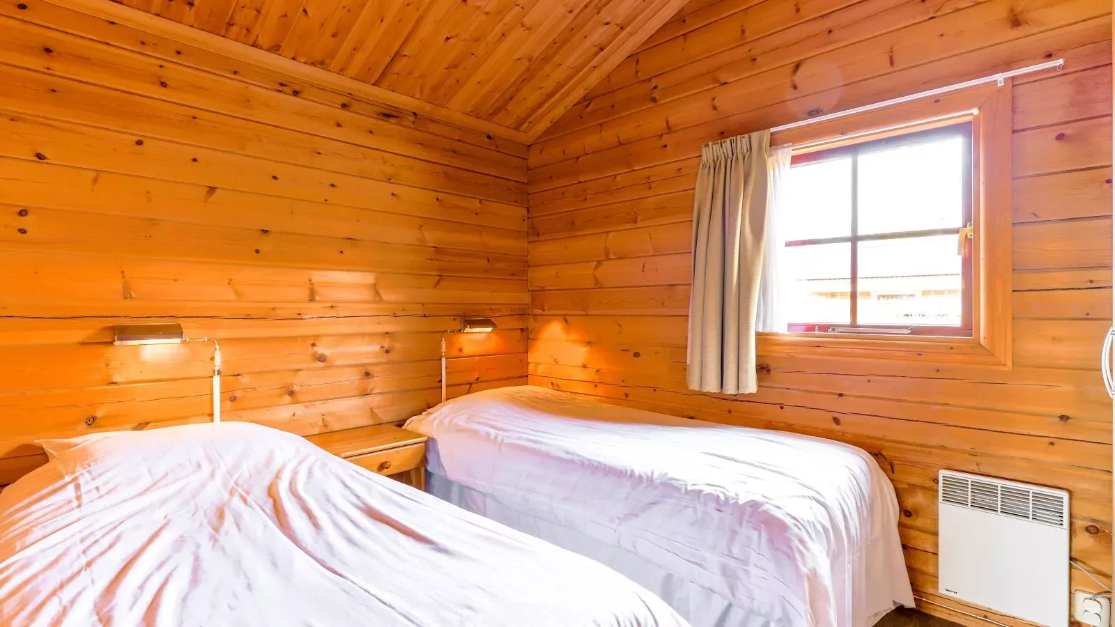 Charlie-Bedroom