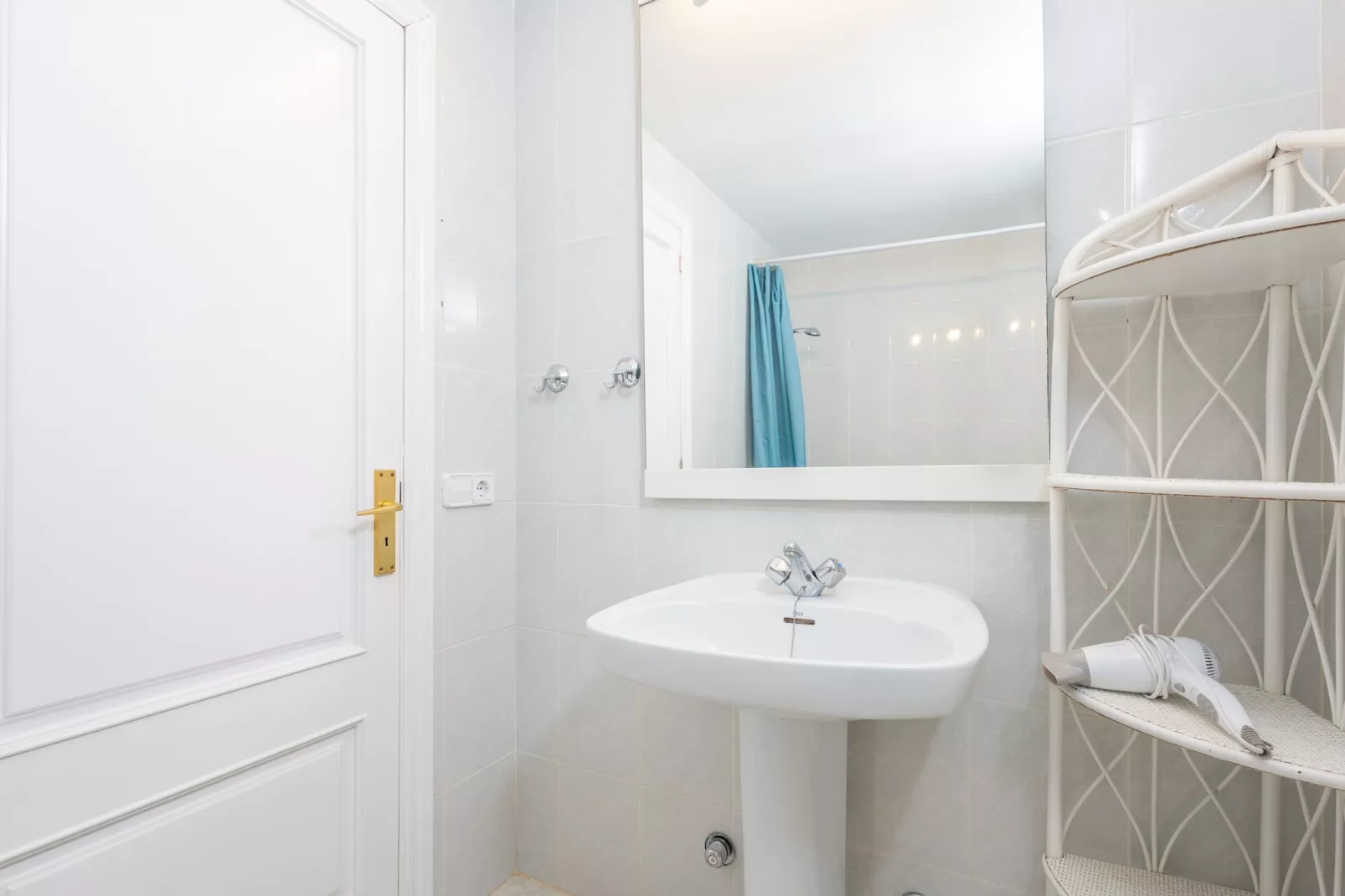 Villa Germanor-Bathroom