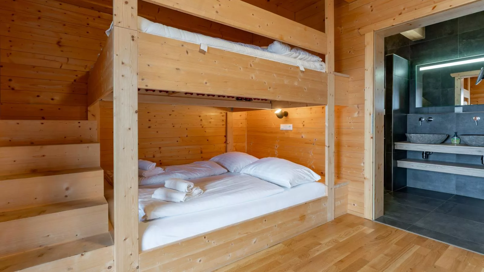 Alpina Lodge-Bedroom