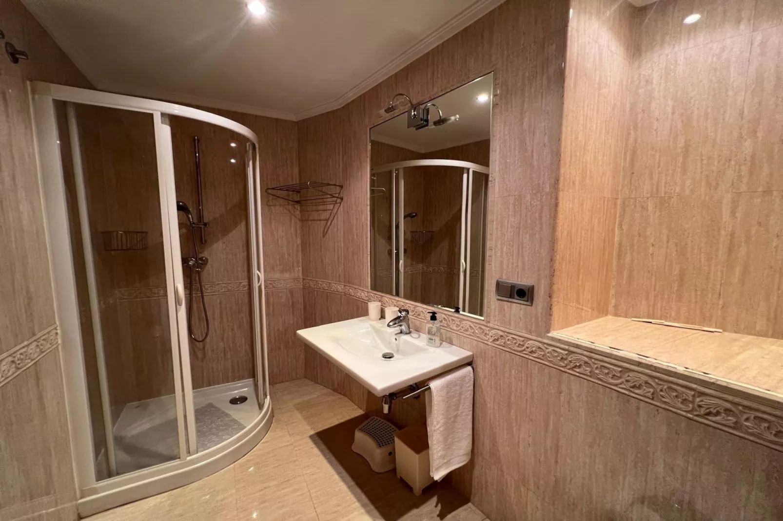 YourHouse Aldo Ourense Thermal-Bathroom
