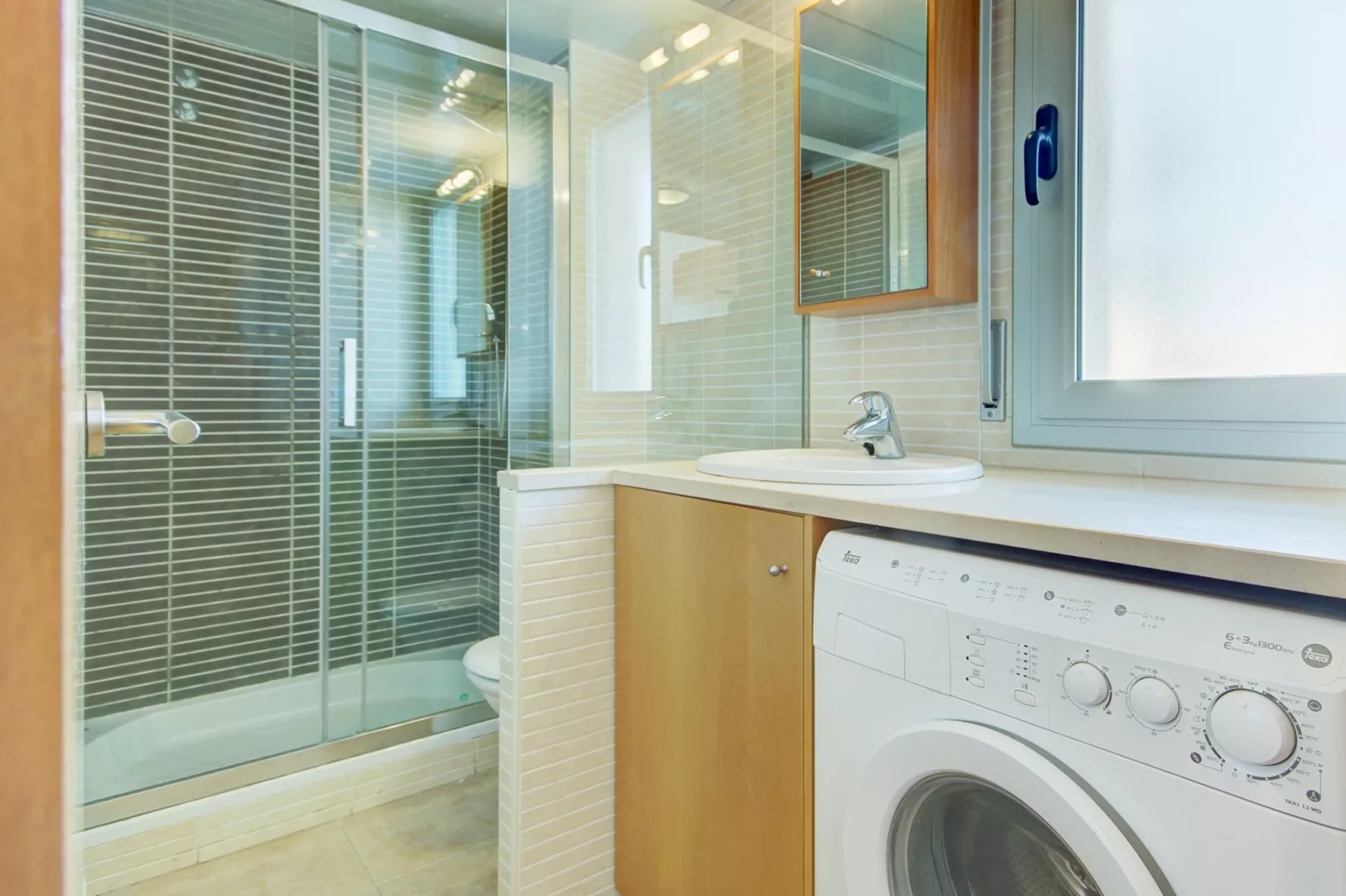 MARINES MESTRAL Bjs 8 Roses-Badezimmer