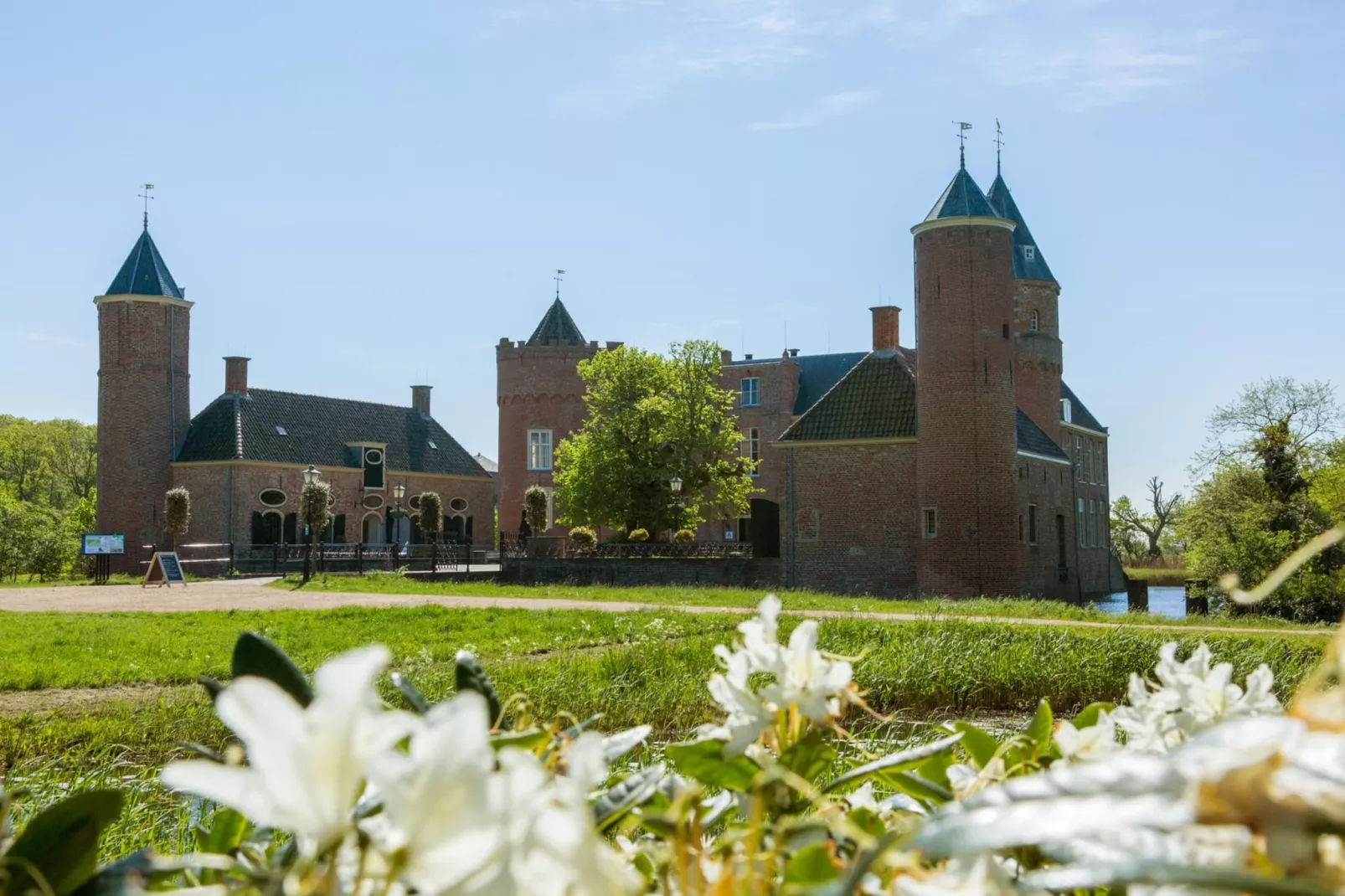 Vakantiehuis voor 6 personen  Hoge Weide 63 Oostkapelle  Dicht bij strand-Areas summer 20km