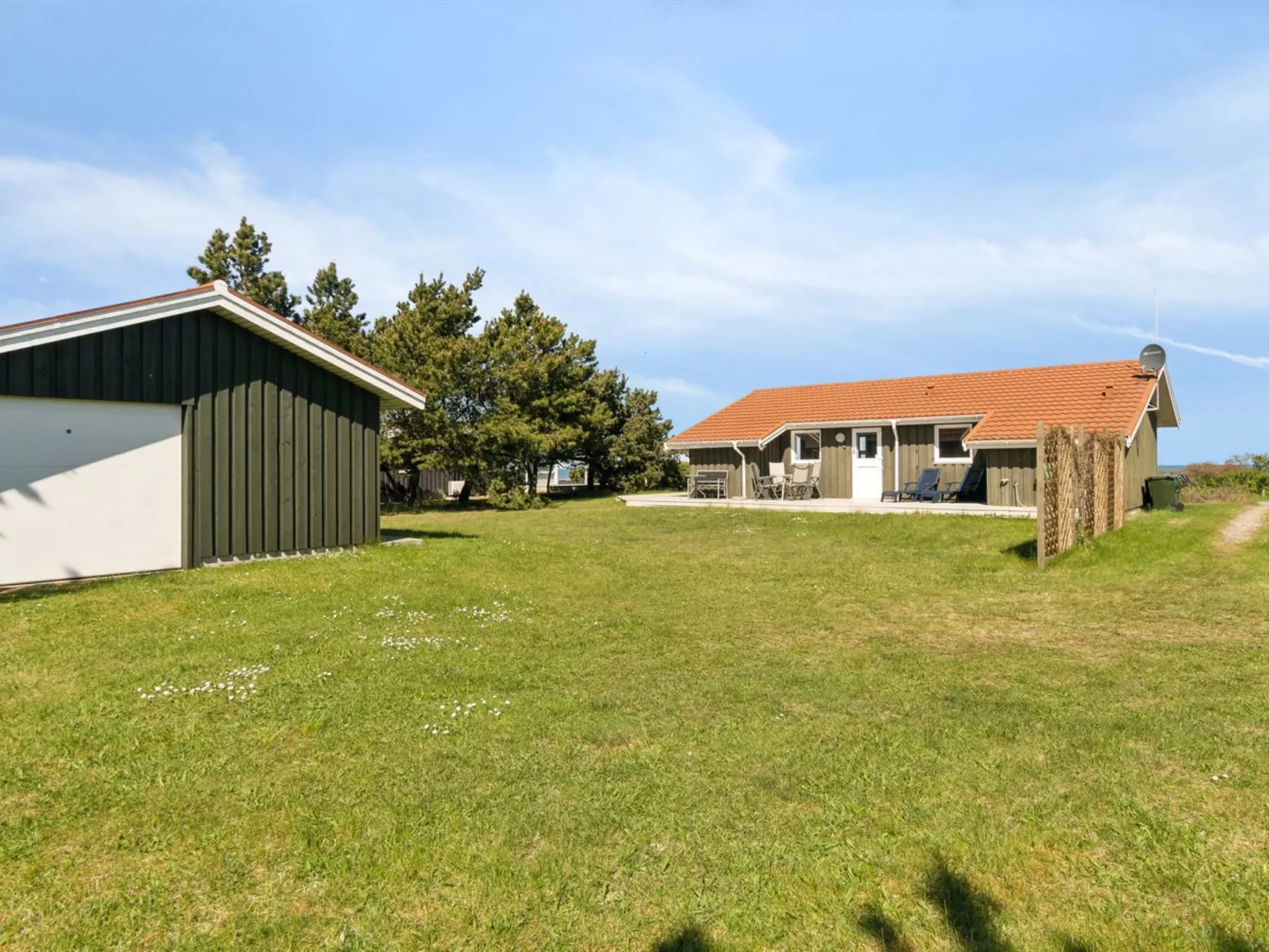 "Suometar" - 90m from the sea-Draußen
