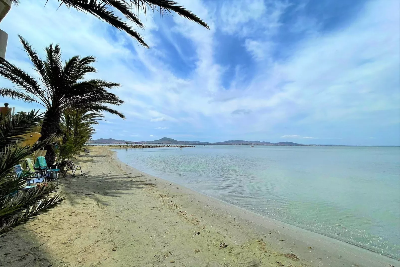 Apartamento con piscina frente al mar en La Manga del Mar Menor-Vue d'été