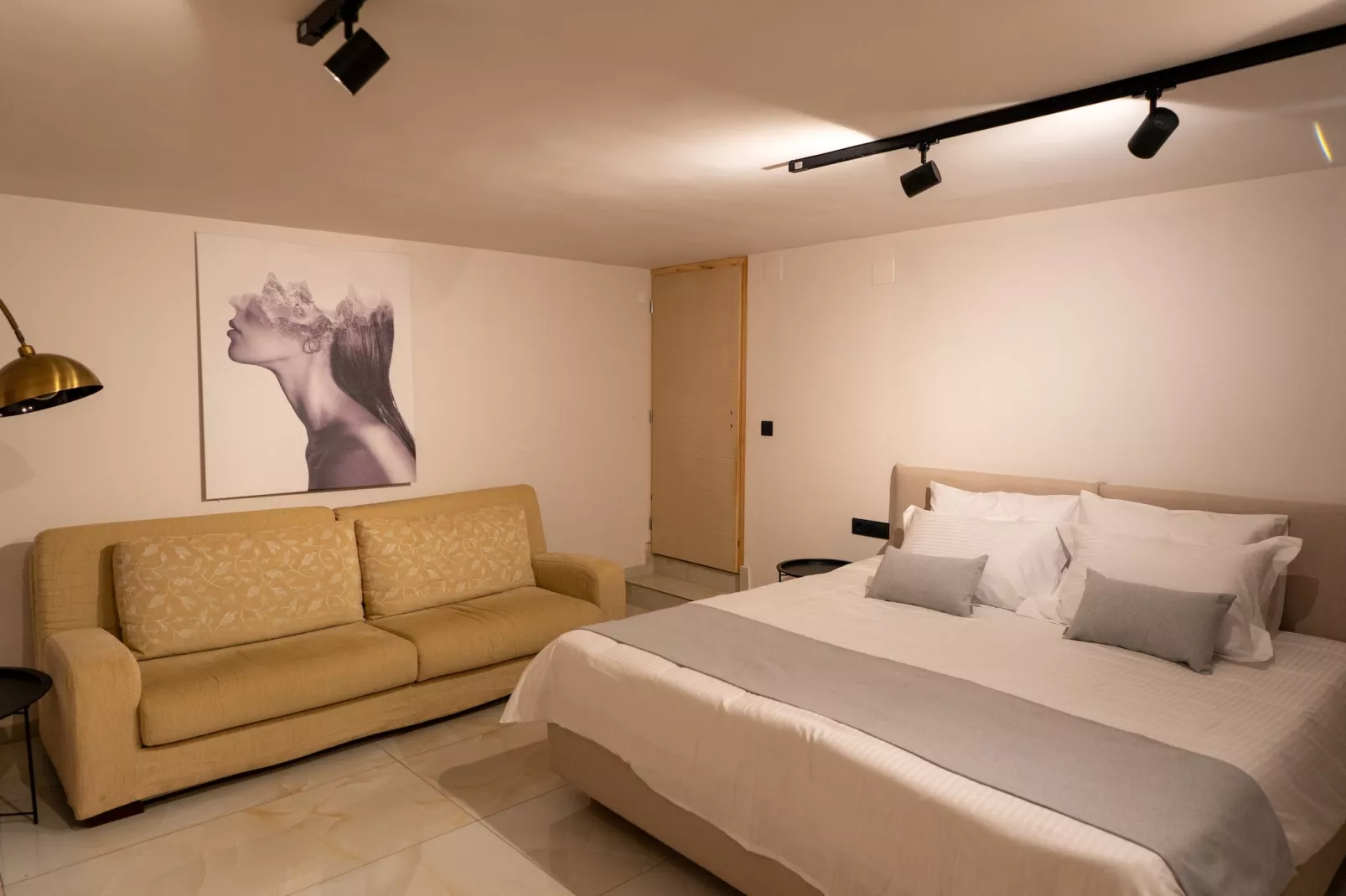 Ami Manoir-Bedroom