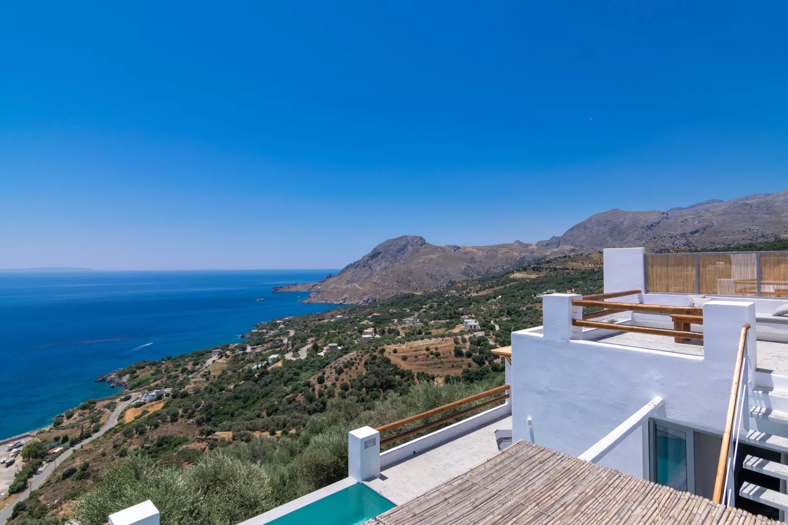 Pyrgos Exclusive 2-Outdoor