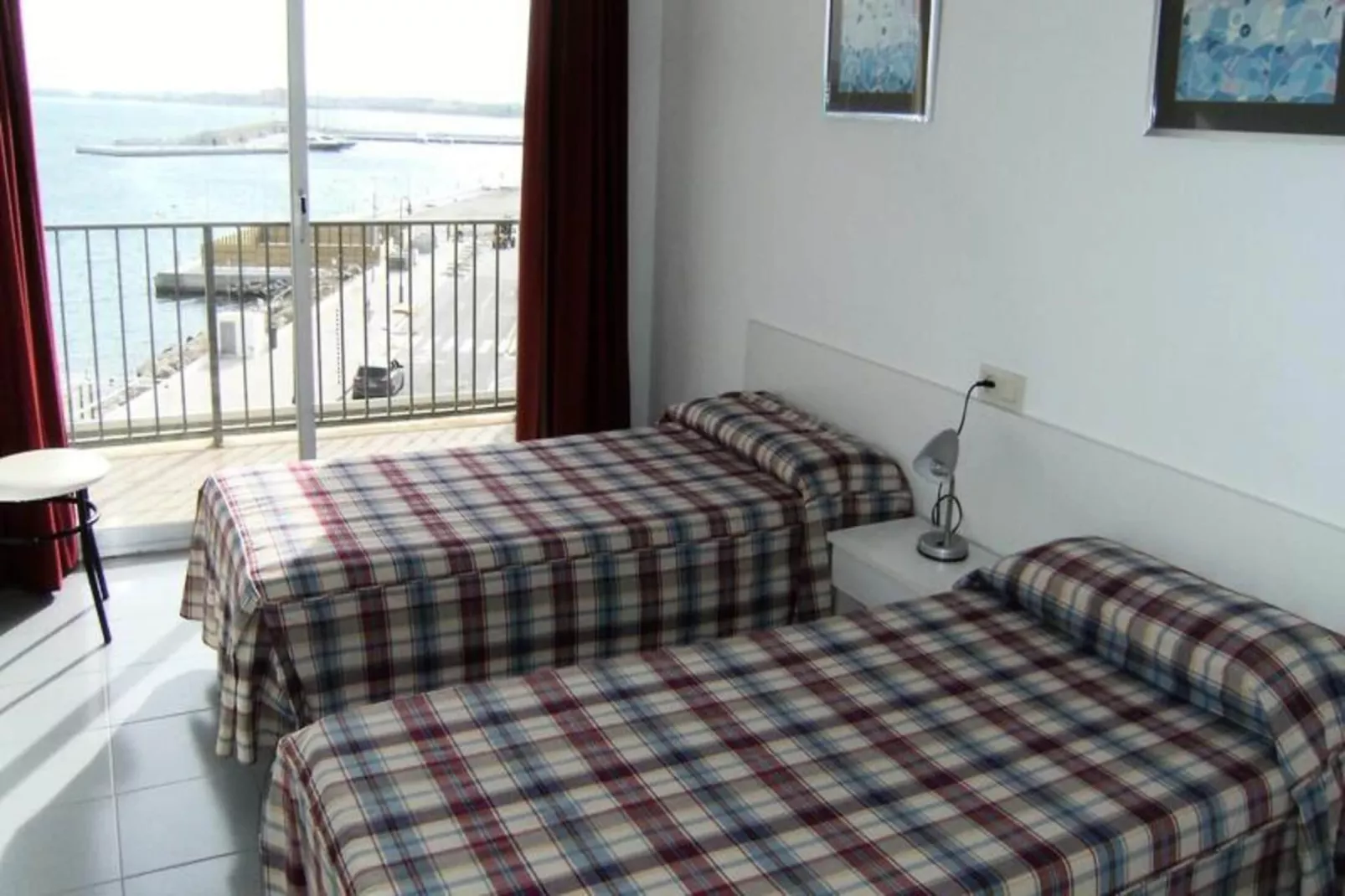 Appartements à L'Estartit-Schlafzimmer