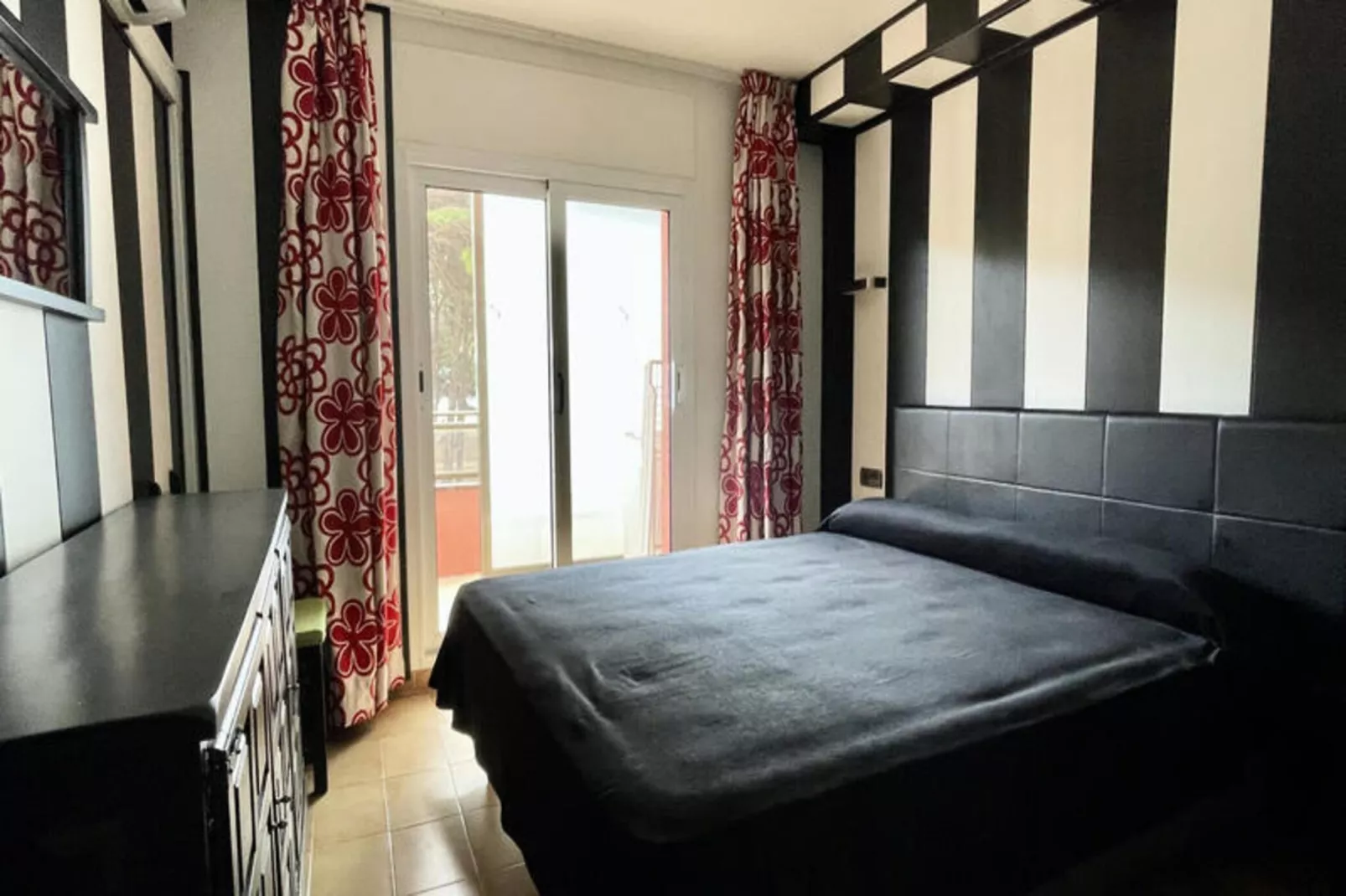Appartements à L'Estartit-Bedroom