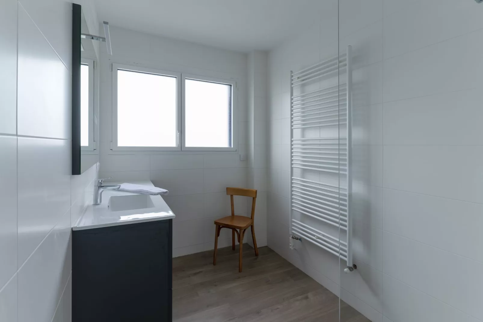 KER STIVELL - Landunvez-Bathroom