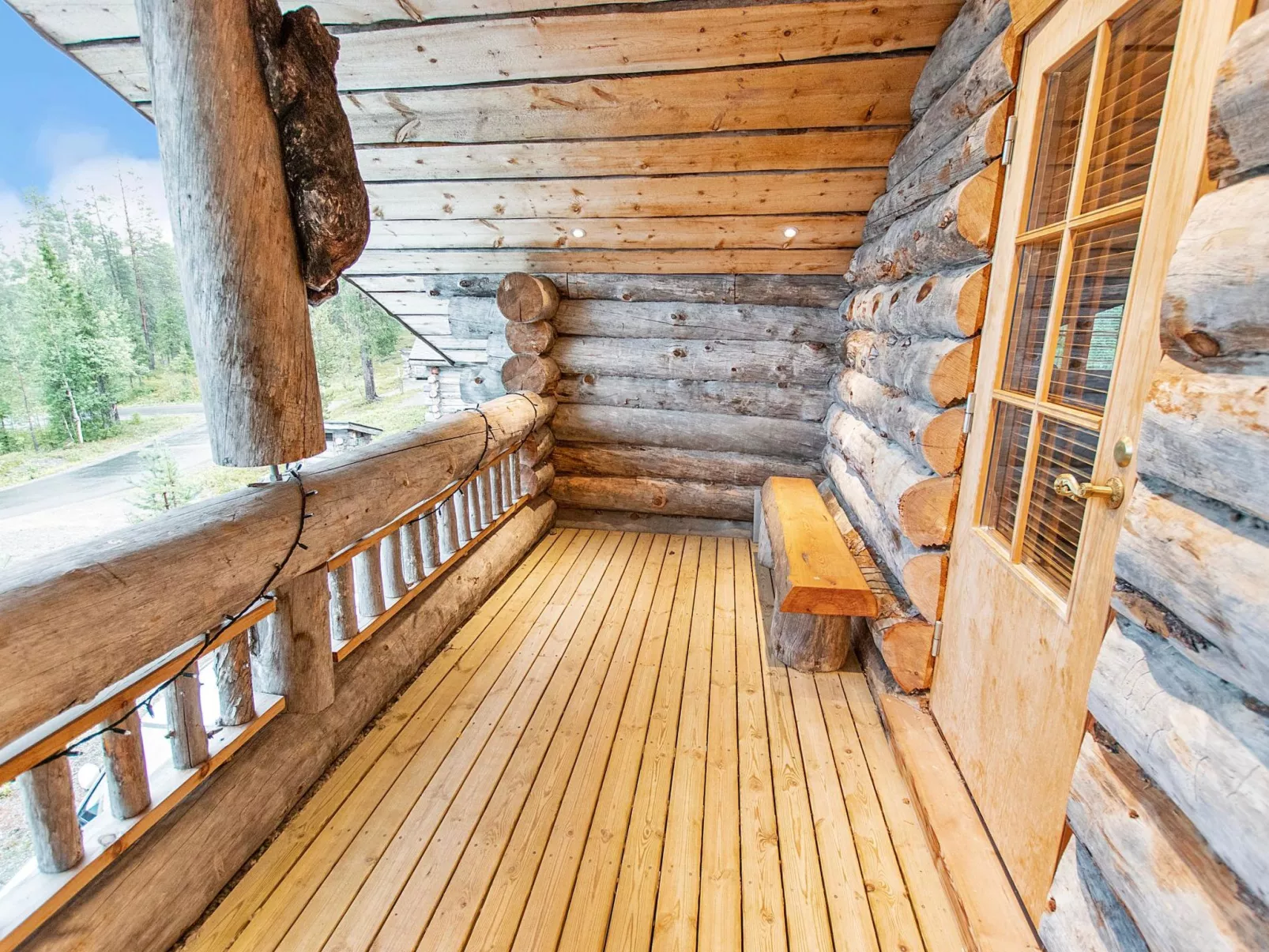 Menninkäisenkolo-Inside