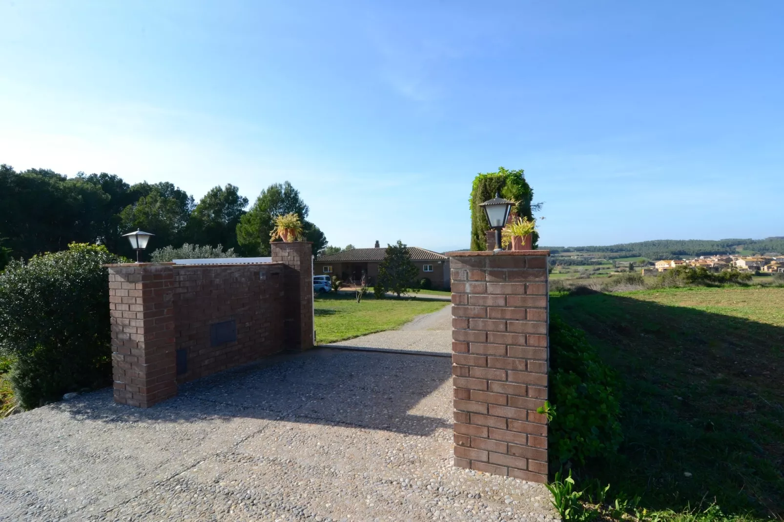 LA ROMAGUERA-Areas summer 1km