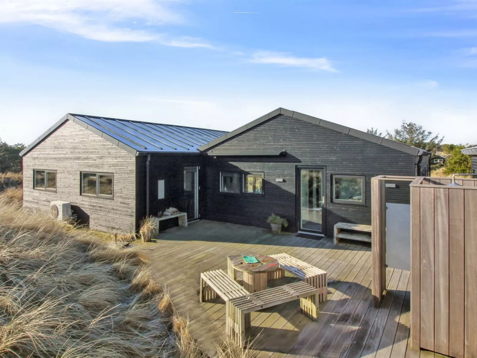"Eriksine" - 750m from the sea-Outside