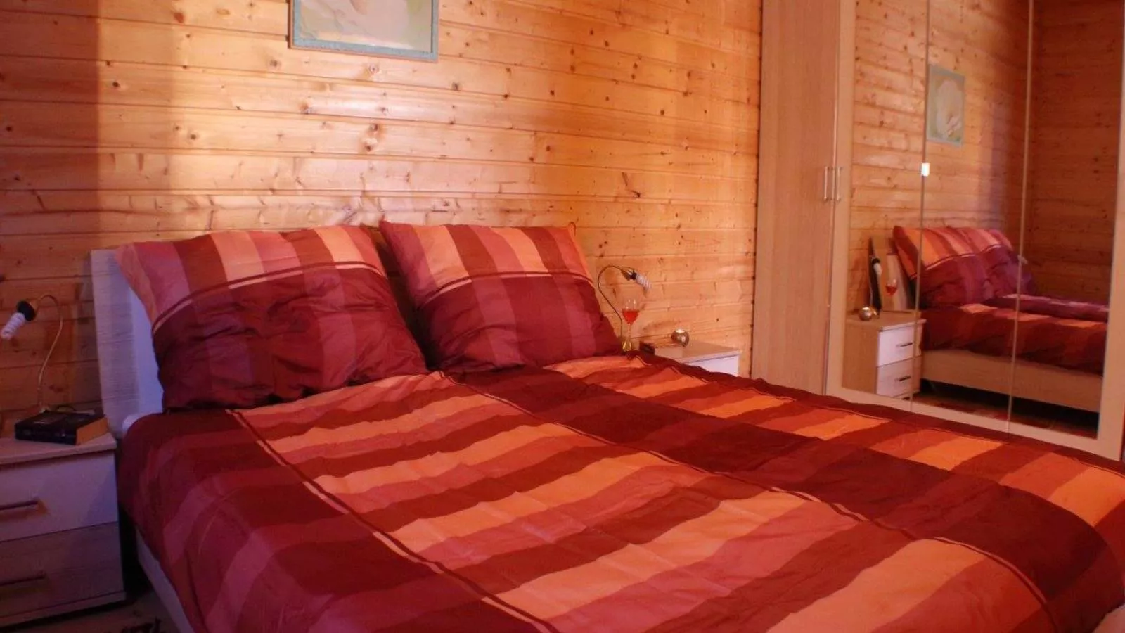 Karawankenpanorama-Bedroom