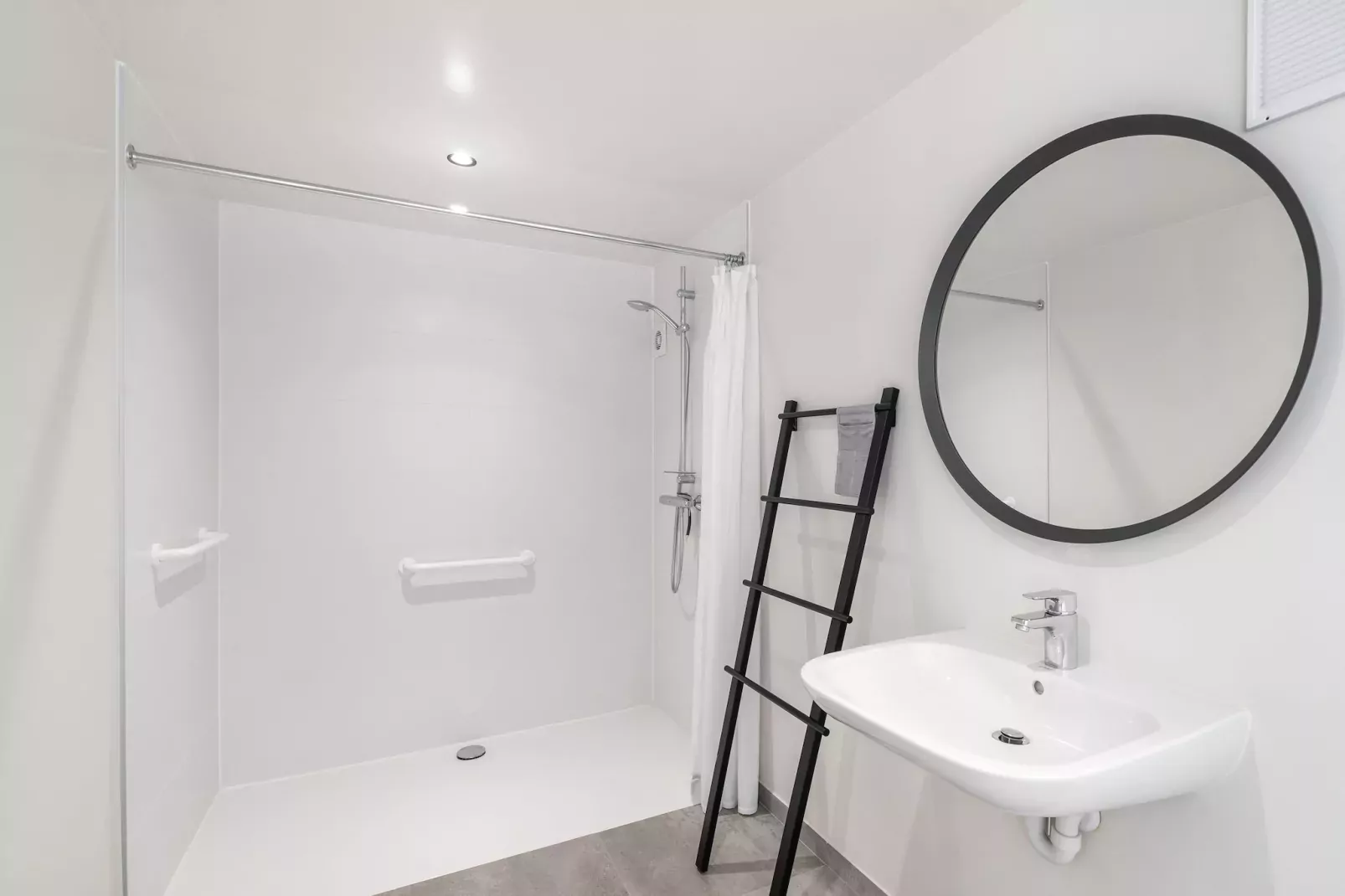 Hoeve Heiligenbron met tweepersoonsstudio-Salle de bain