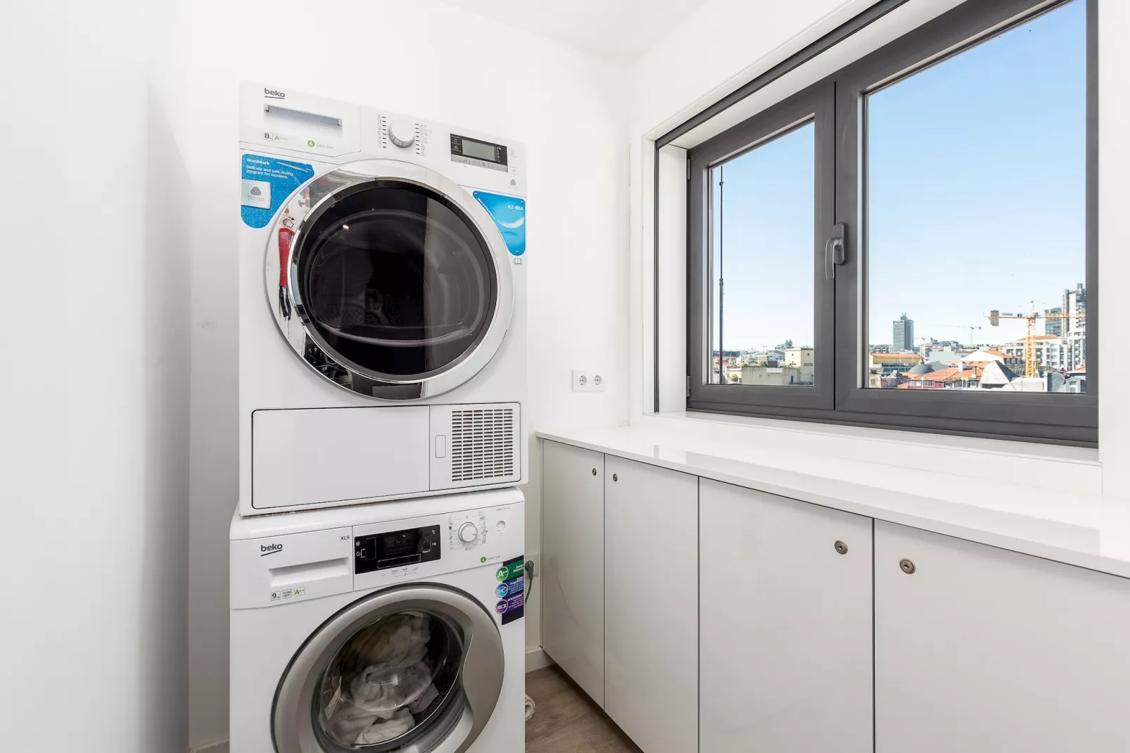 YOUROPO - Central-Bathroom