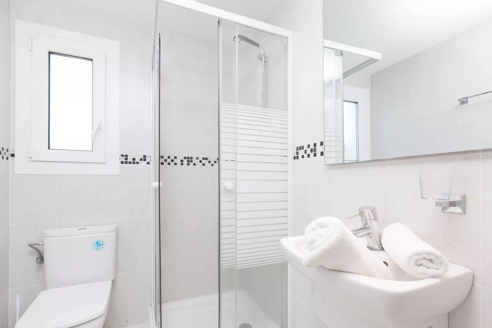Canadell 1-Bathroom