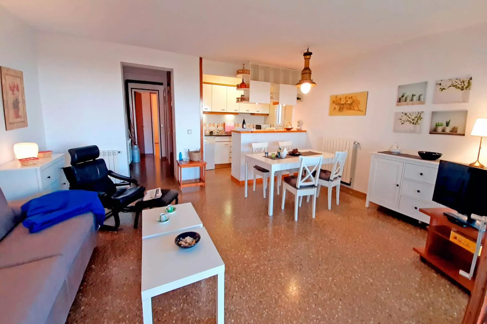 Costa Verde-Living room