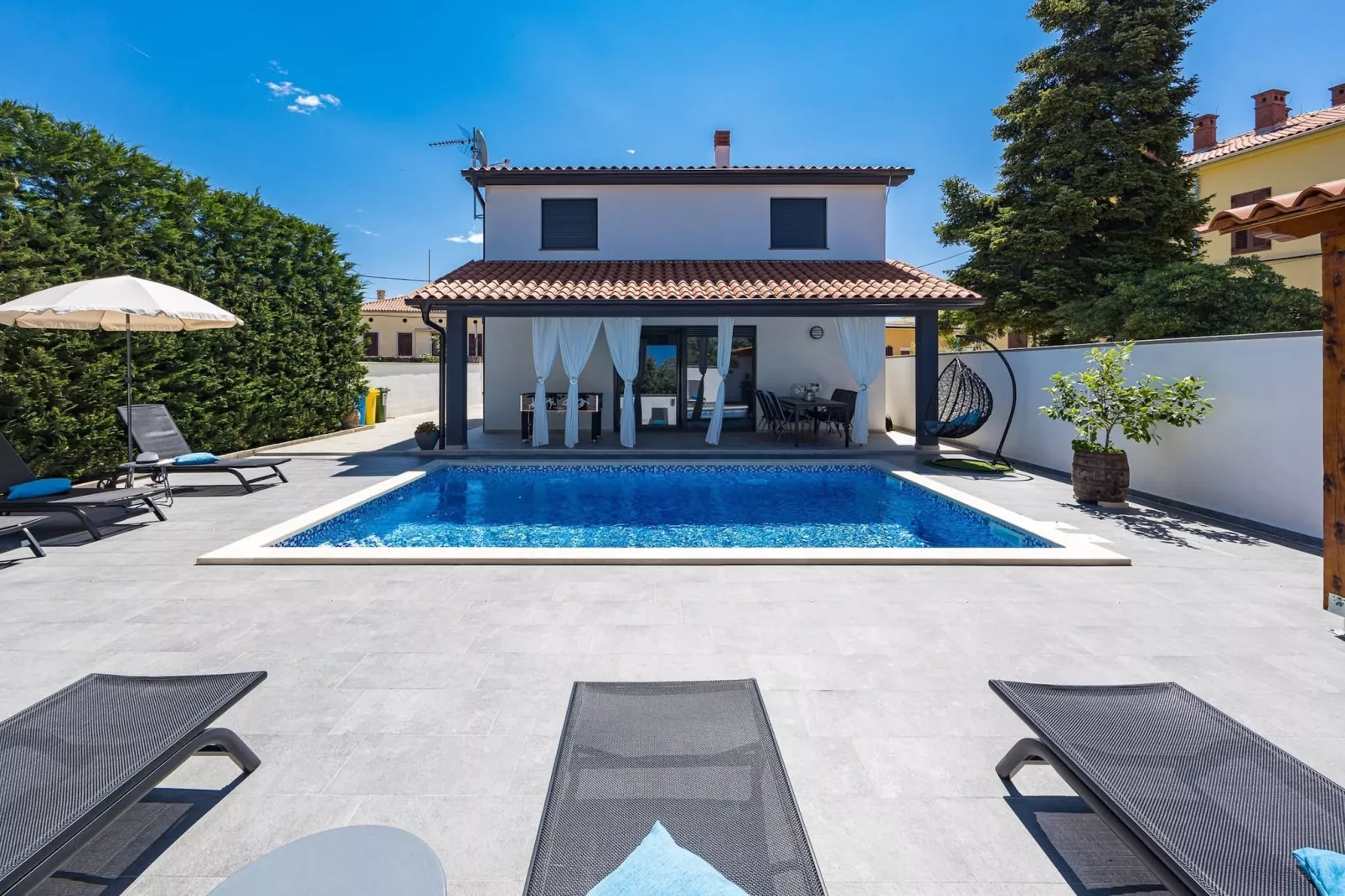 Villa Bavaria with Pool, Jacuzzi, Table Tennis-Außenbereich