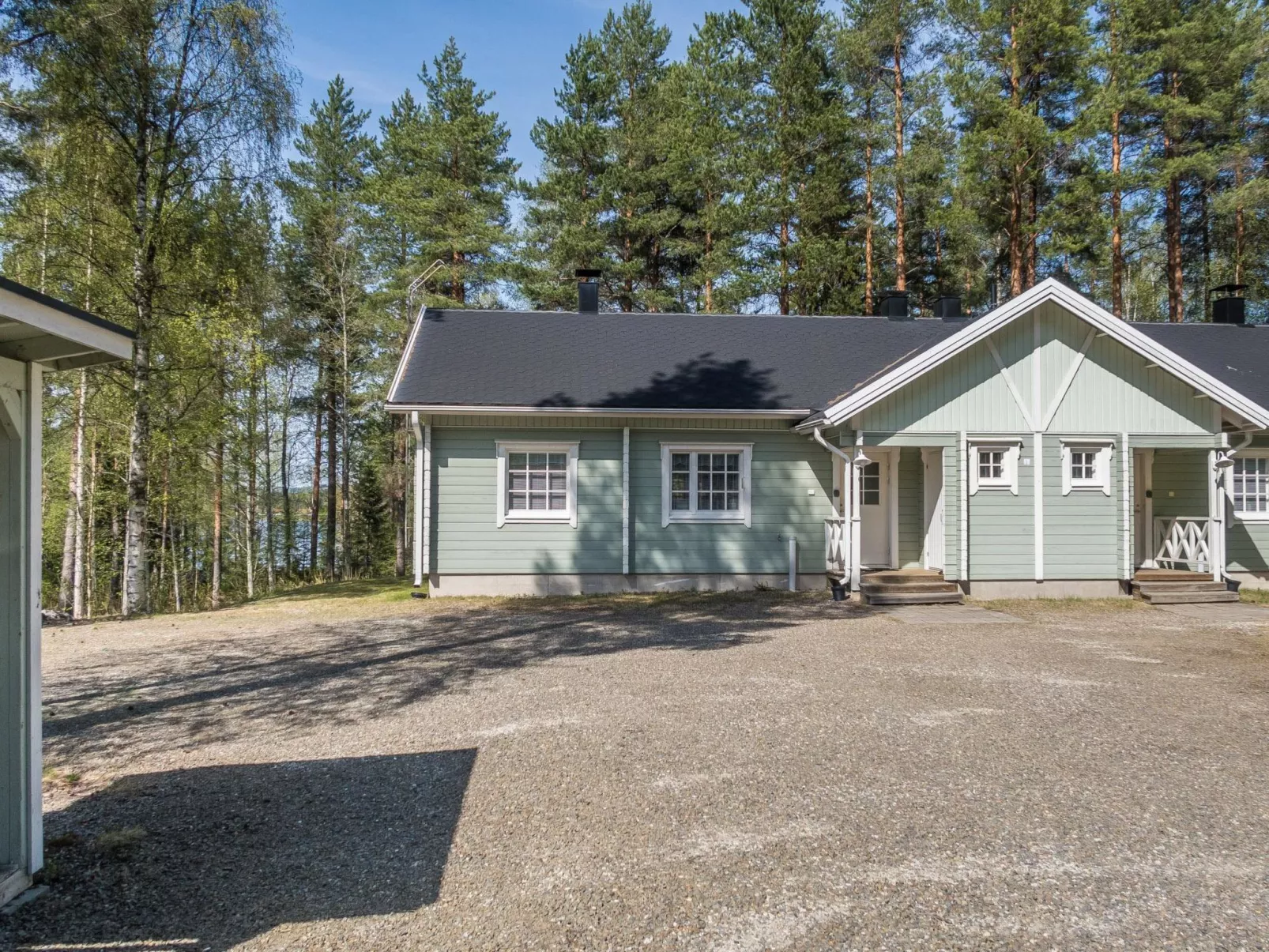 Vuokatin pihlaja 1b-Draußen