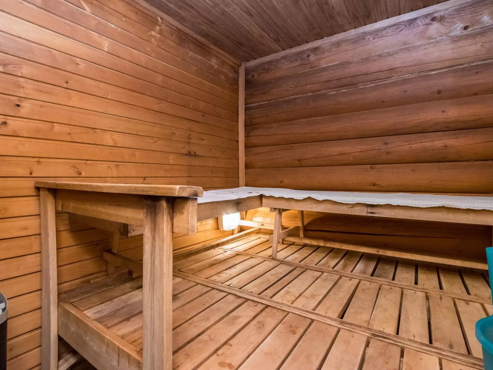 Hiidenlinna-Inside