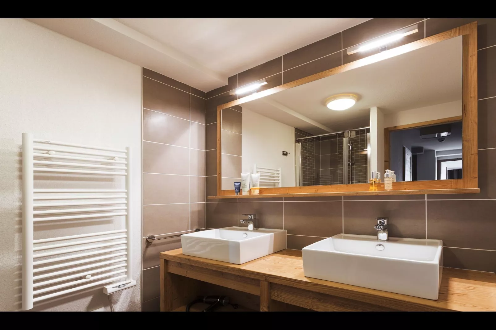 LES MENUIRES_S12V-Bathroom