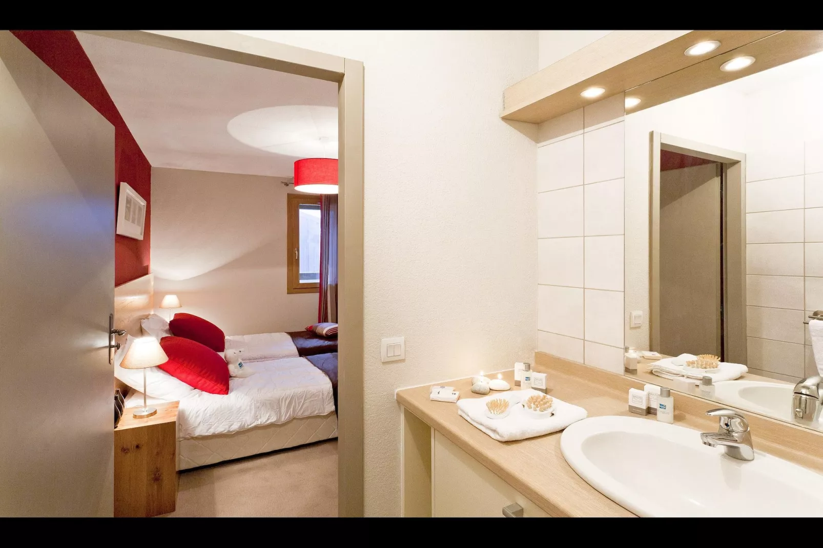 3 Pièces 6 Pers Confort_10PM-Salle de bain