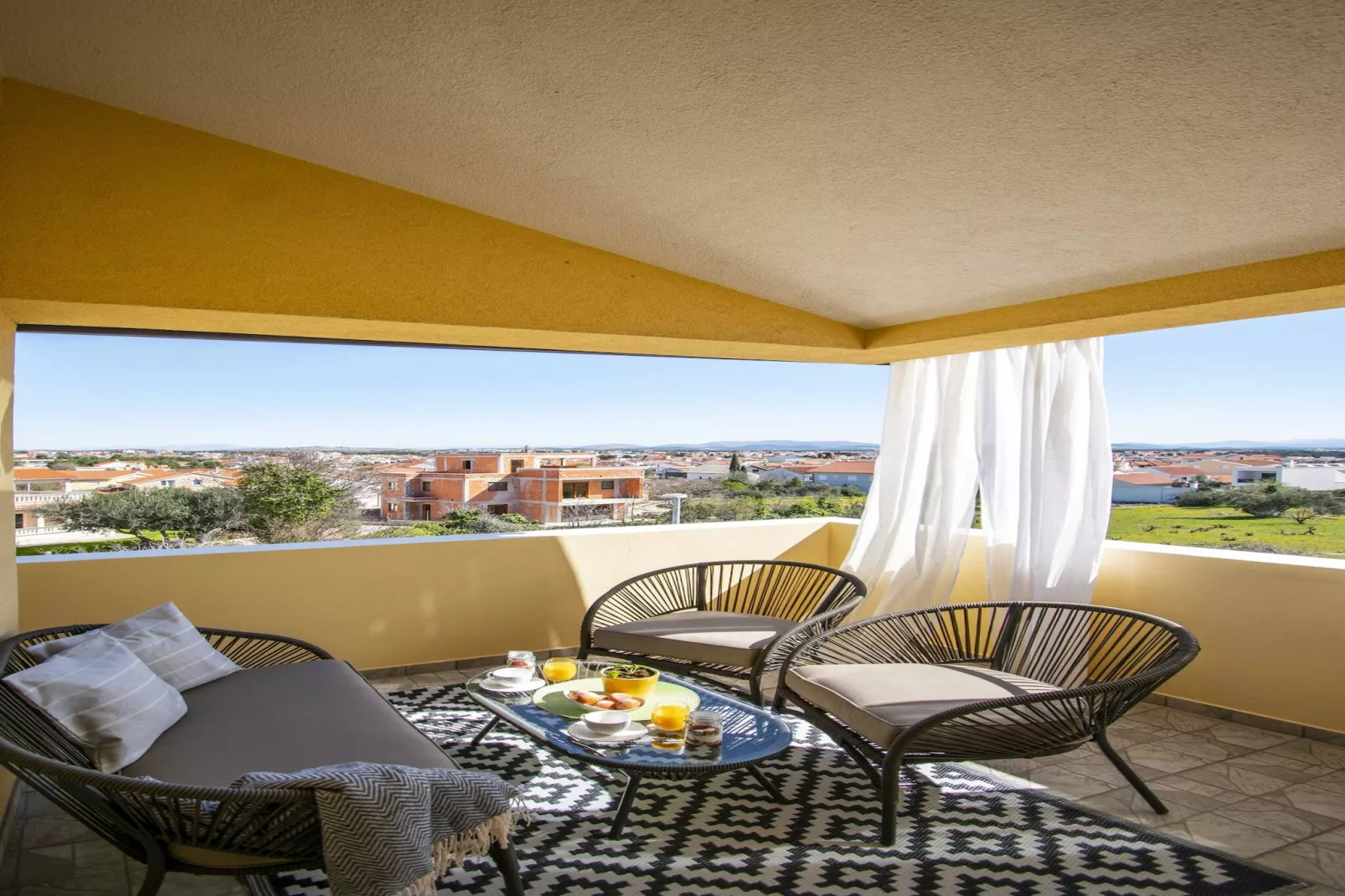 Garden Boutique Apartments - Diora-Terrassenbalkon