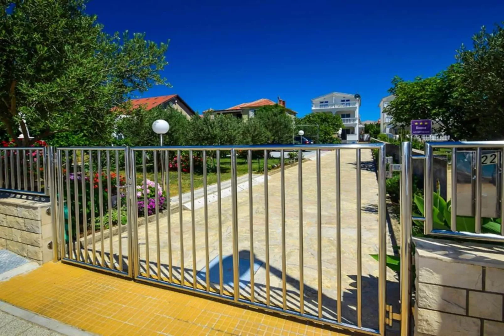Apartments Olga - two bedroom apartment A2-Outdoor