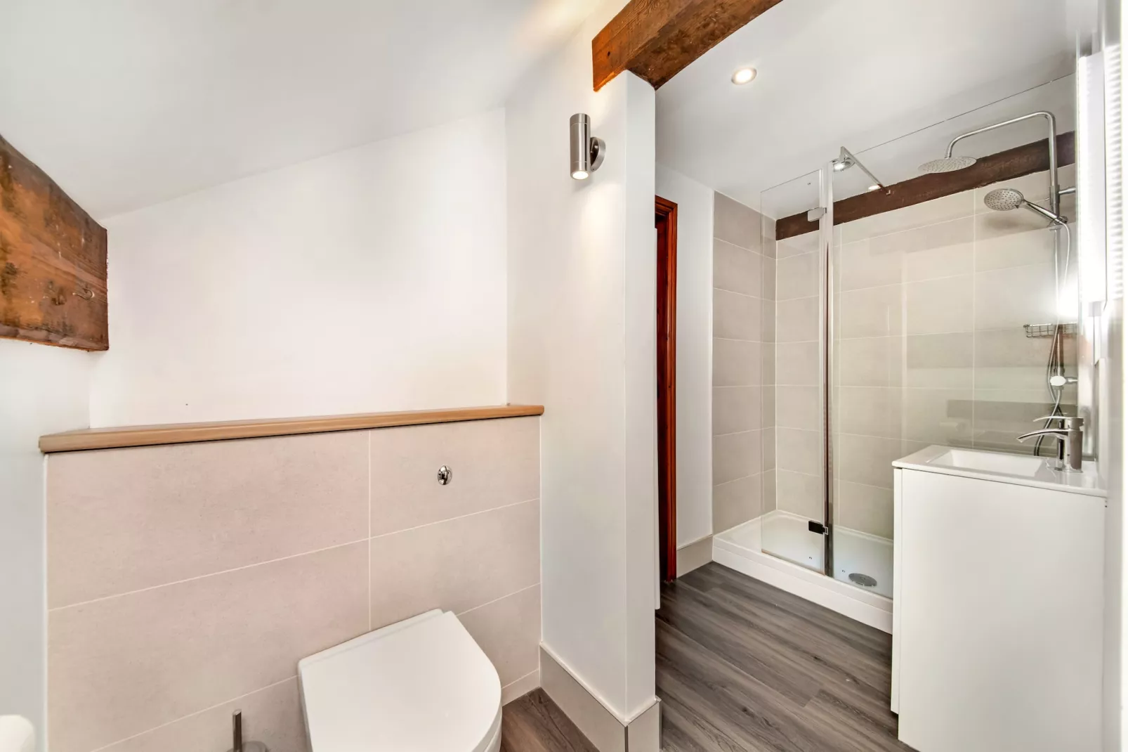 The Shires-Bathroom