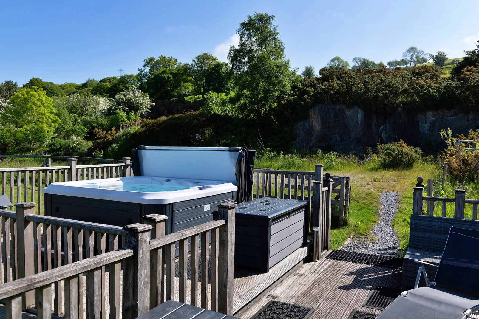 Red Kites Retreat-Facilities