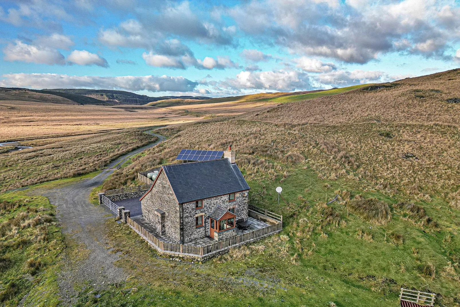 Llechwedd Mawr-Outdoor