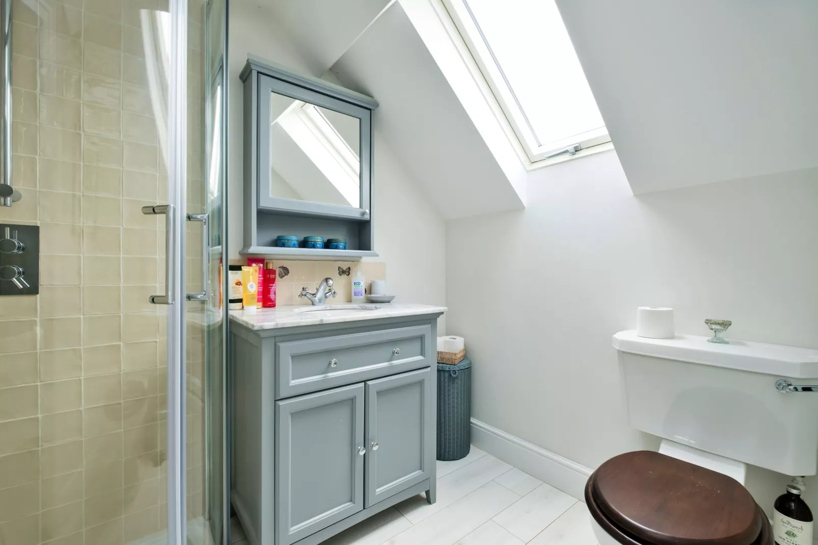 Coach House Wellbeing Retreat-Badezimmer