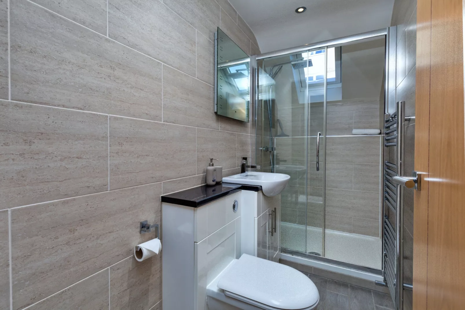 The Boat House-Bathroom