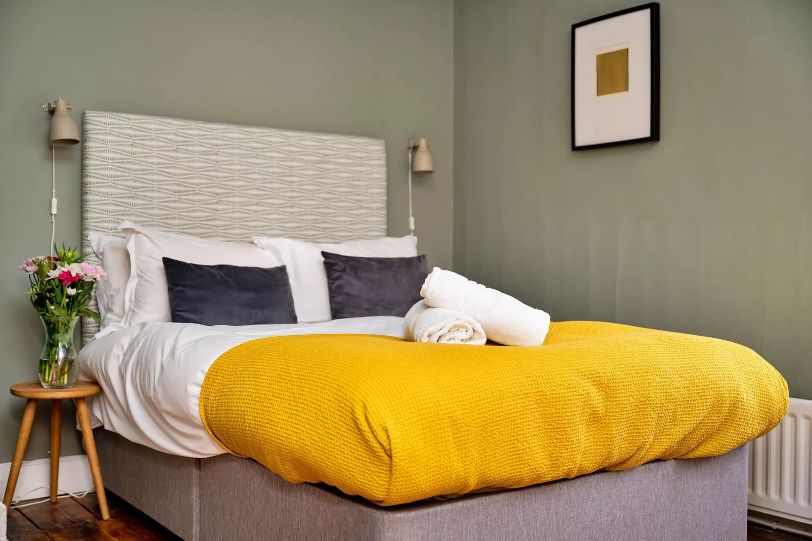 Low Green Cottage-Bedroom